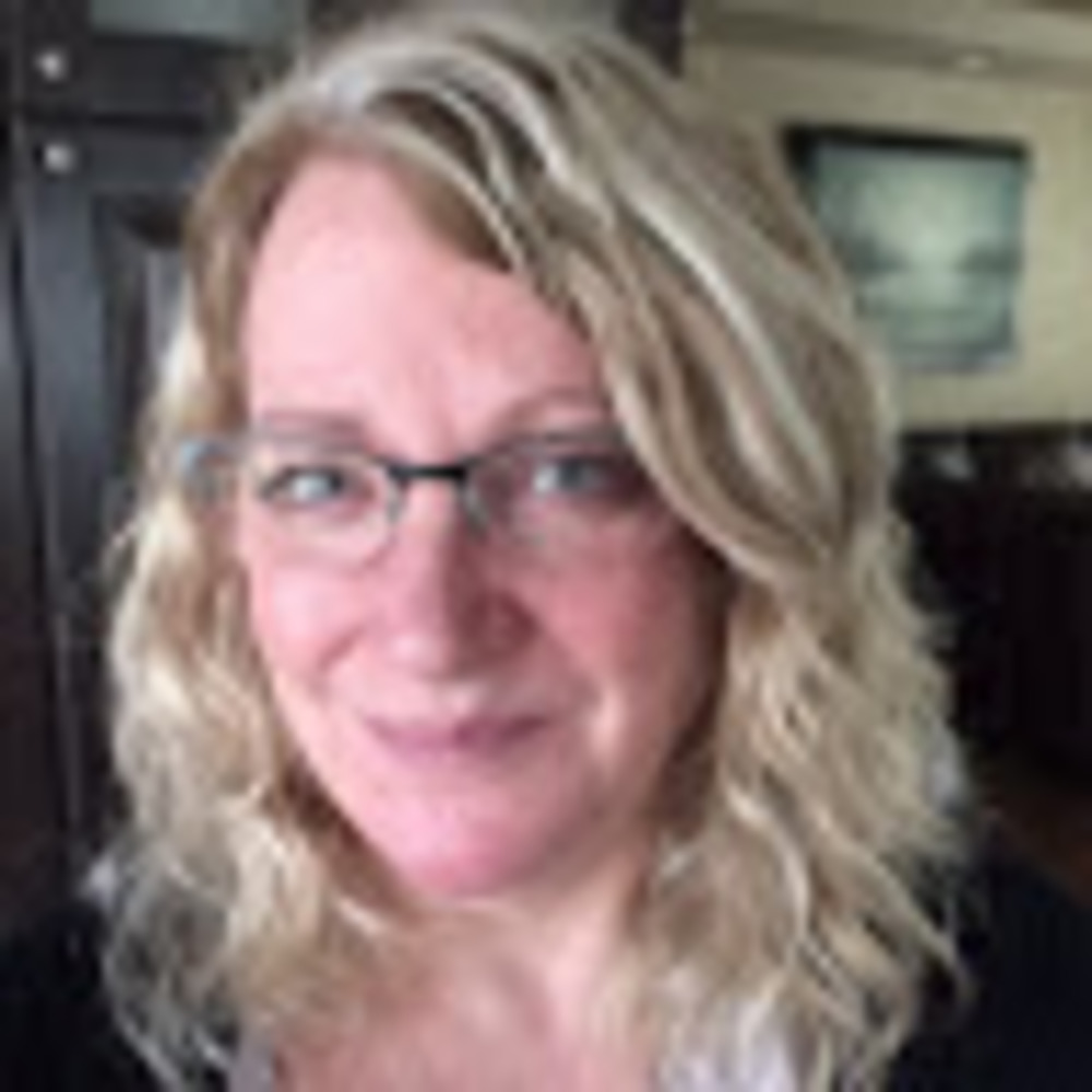 Meet your Posher, Debbie
